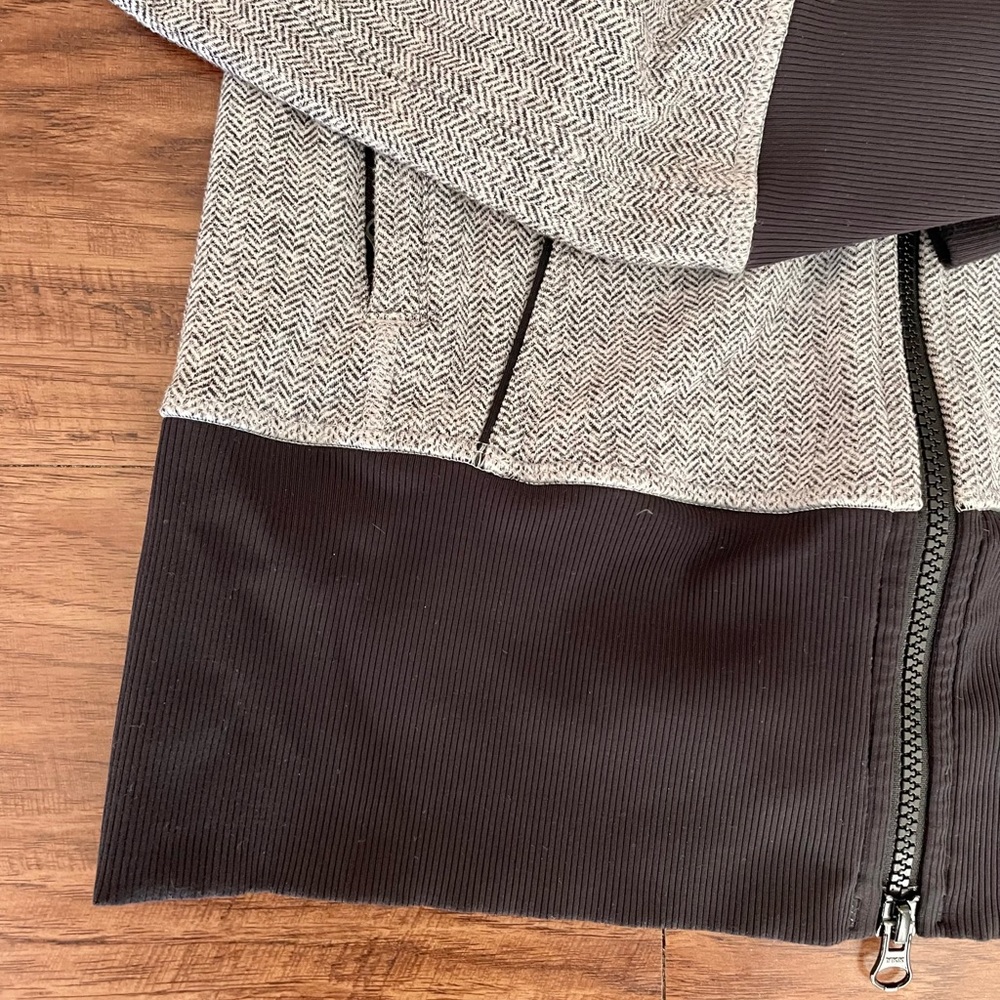 🖤 Lululemon Jacket 🖤 - Picture 5 of 8